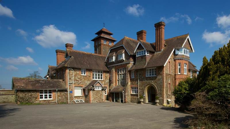 Highbullen_Exterior_6_1